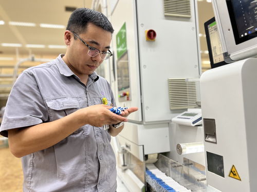 山東中煙青島卷煙廠卷包車間 強(qiáng)化過(guò)程控制 保障產(chǎn)品質(zhì)量